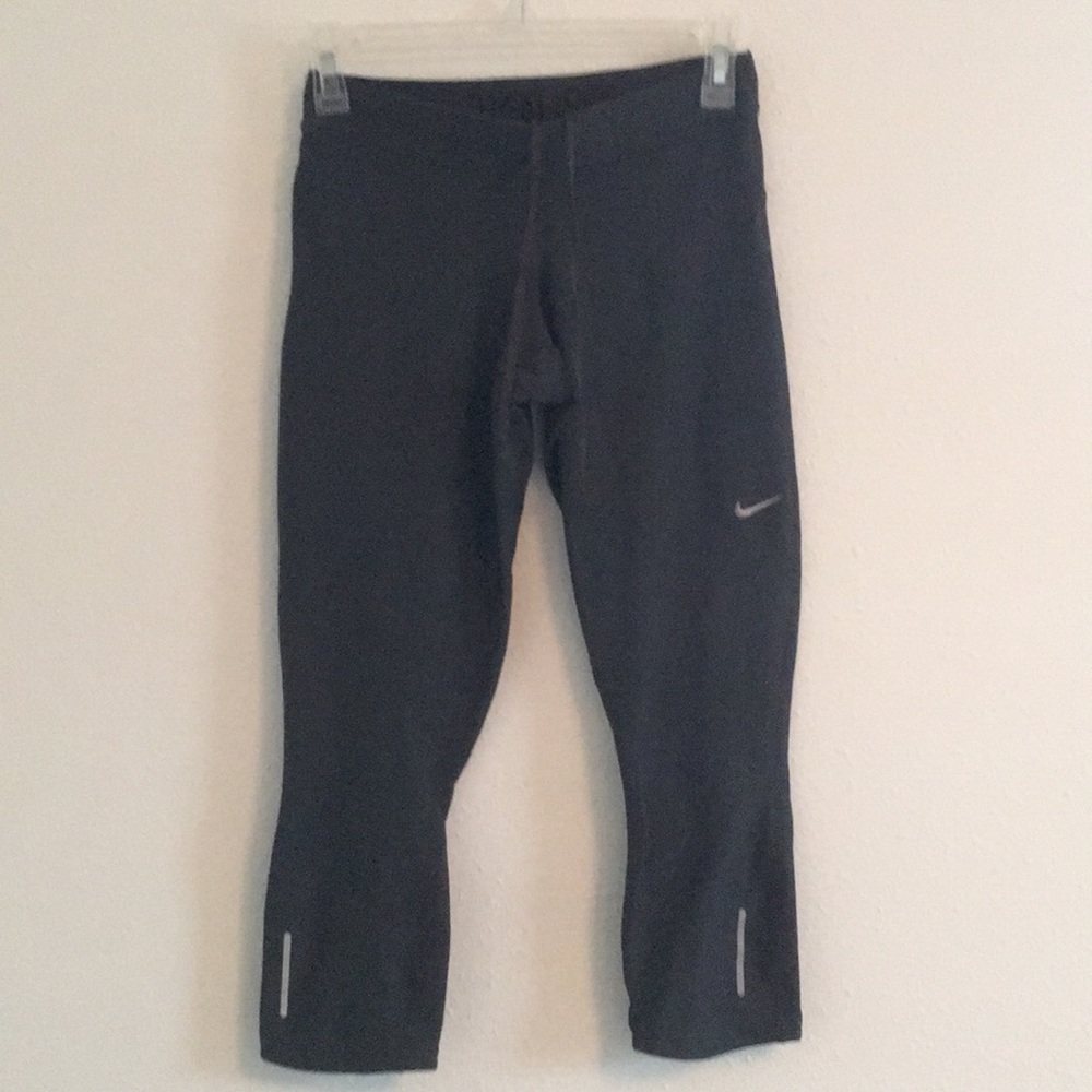 Grey Nike Capris